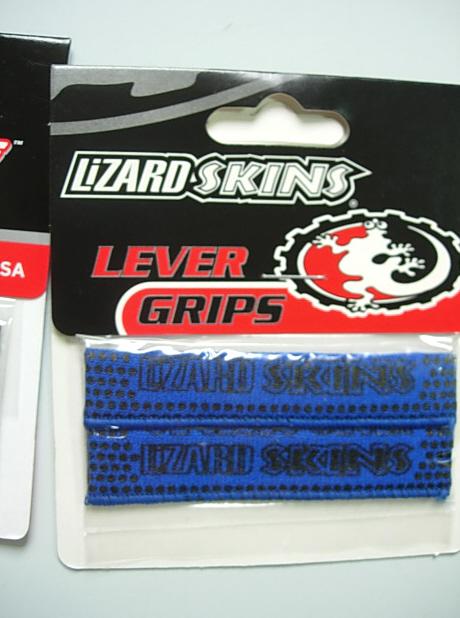 LIZARDSKINS BICYCLE BRAKE LEVER GUARD BLUE