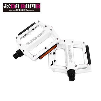 Dabomb Fireball Pedal (Black, White)
